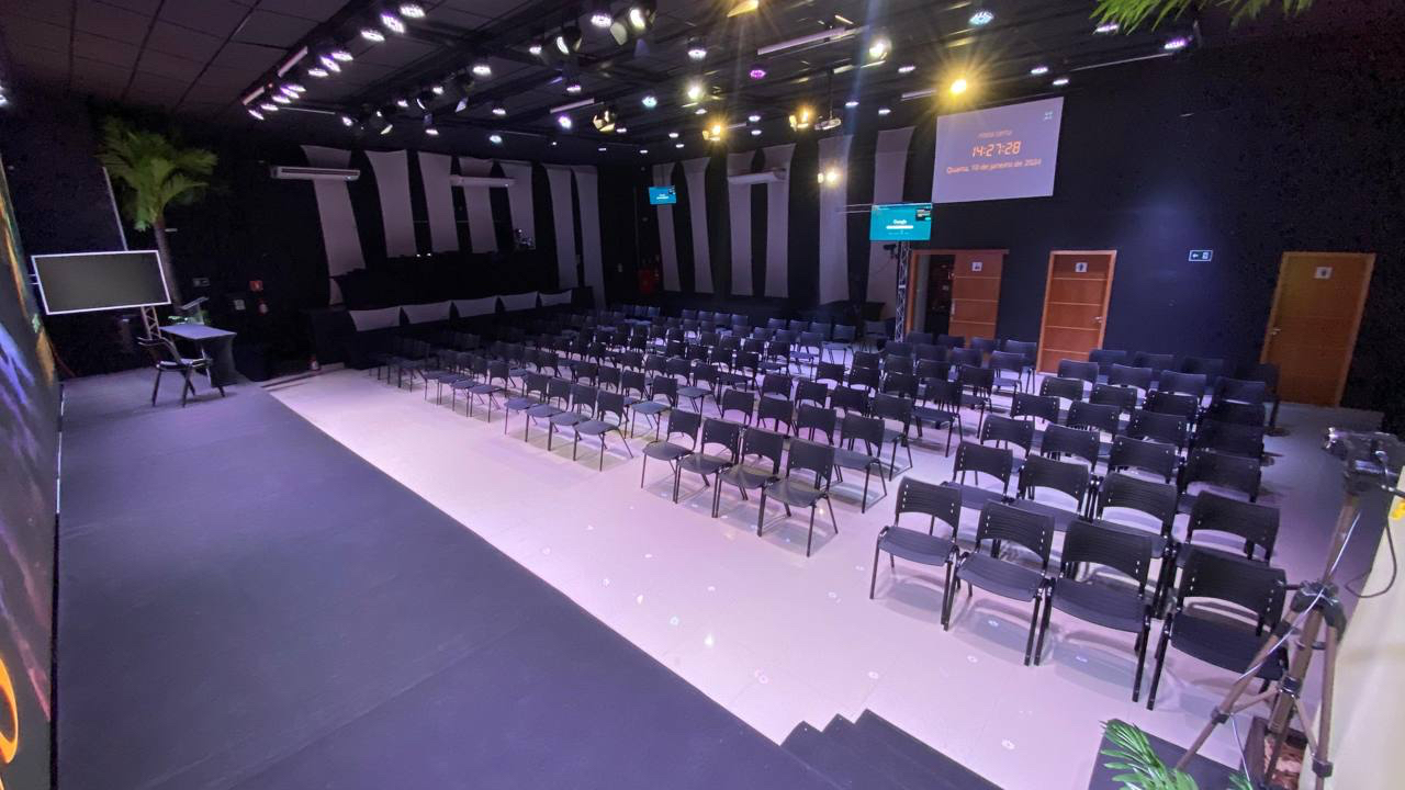 Layout auditório — até 200 pessoas